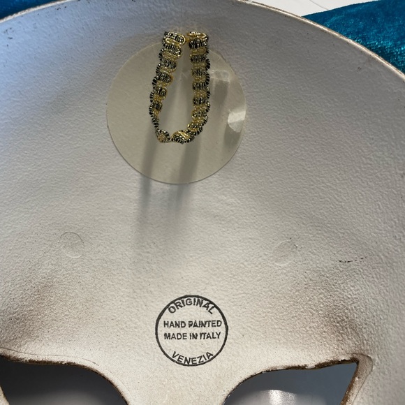 Set Pair of Venetian Masks Male and Female Made in Italy Mardi Gras Mask - Picture 5 of 6